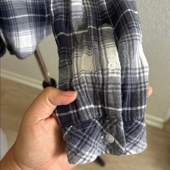 Rails Hunter Plaid Button Up Long Sleeve Shirt in Navy Blue and White - Picture 6 of 7